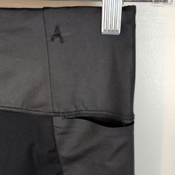 Aday Throw It Higher Leggings - Picture 7 of 10